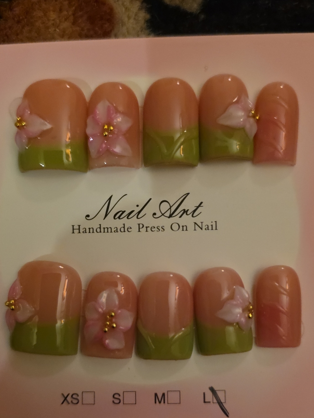 Floral Press-On Nails in Pink & Green Size Large